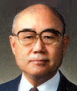 김윤근