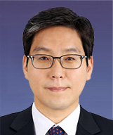 최한윤