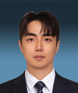 김대웅